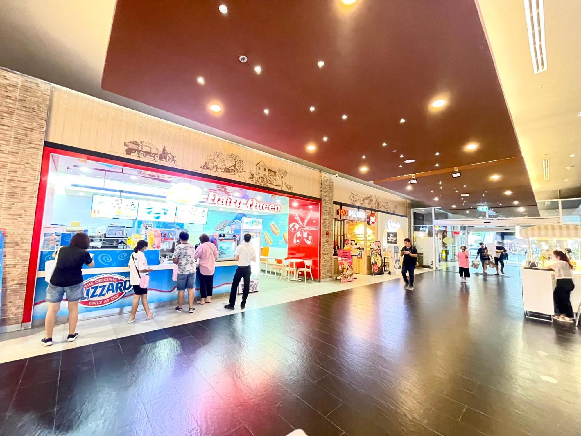 Lively Popular C3-C9 Impact Apartman Nonthaburi Kültér fotó