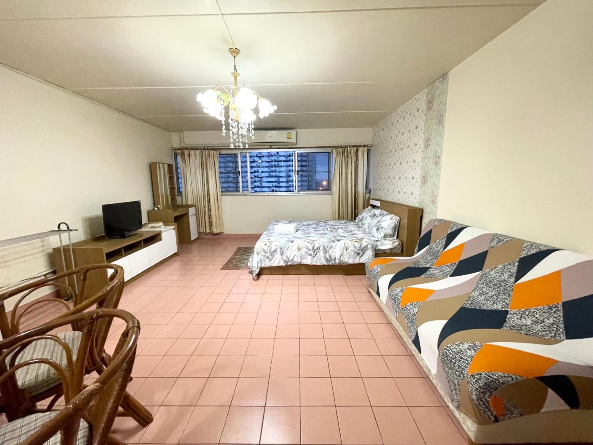 Lively Popular C3-C9 Impact Apartman Nonthaburi Kültér fotó