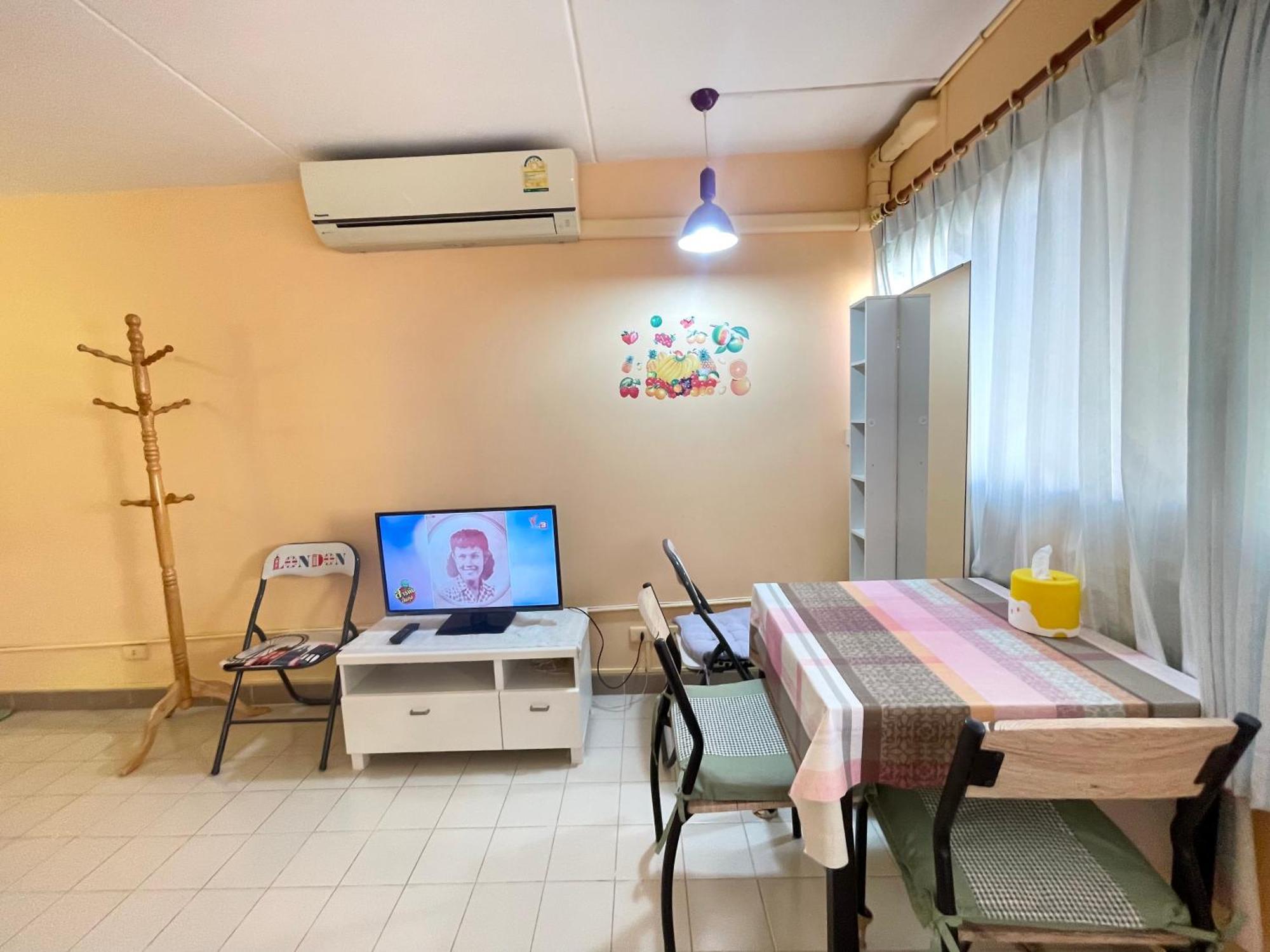 Lively Popular C3-C9 Impact Apartman Nonthaburi Kültér fotó